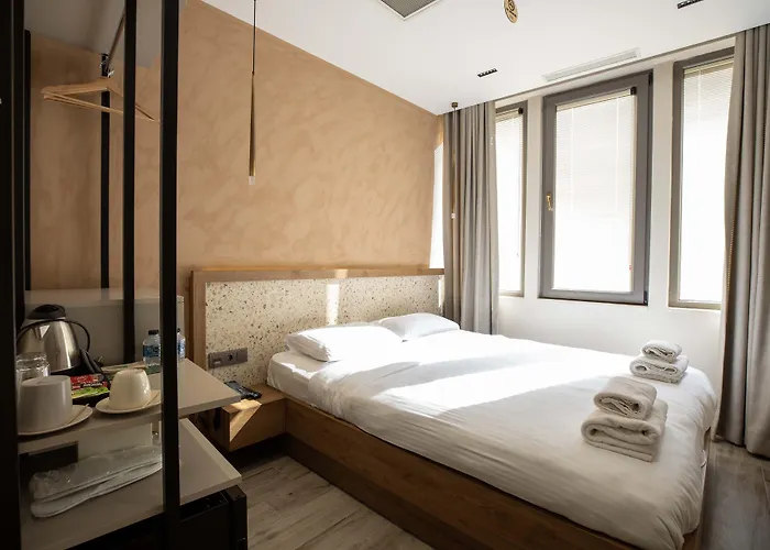 21 3* イスタンブール