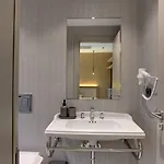 21 Hotel